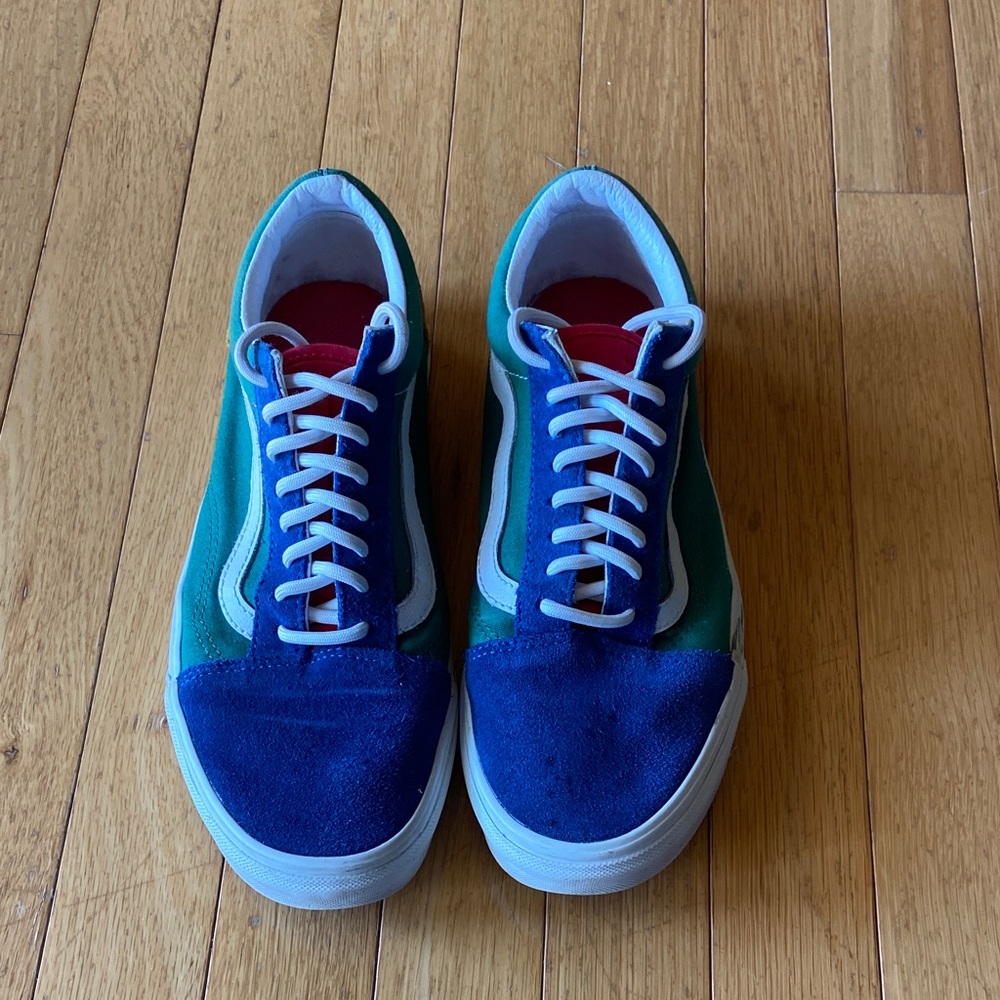 VANS OLD SKOOL YACHT CLUB SNEAKERS Women’s 9.5